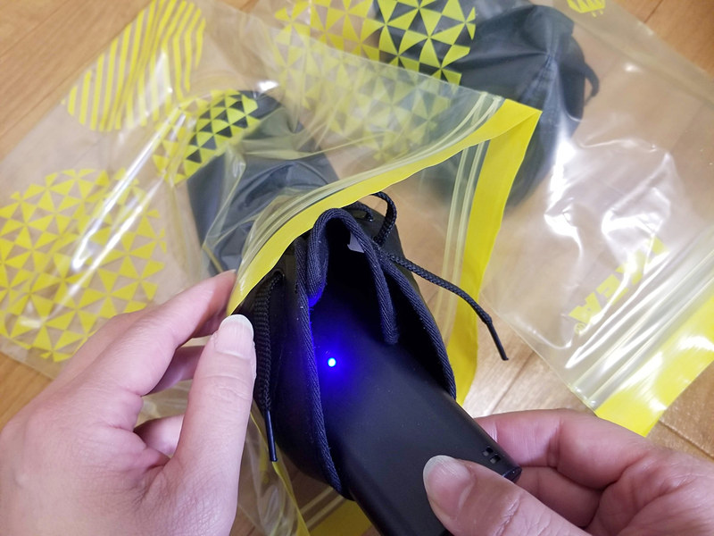 電源を入れて、ダンスシューズに。これにより、めでたく靴専用と相成った