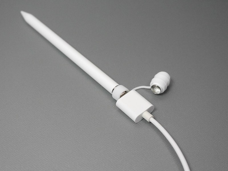 使用時の状態。実質Apple Pencilの充電にしか使えないので、気兼ねなく使えるのは利点だ