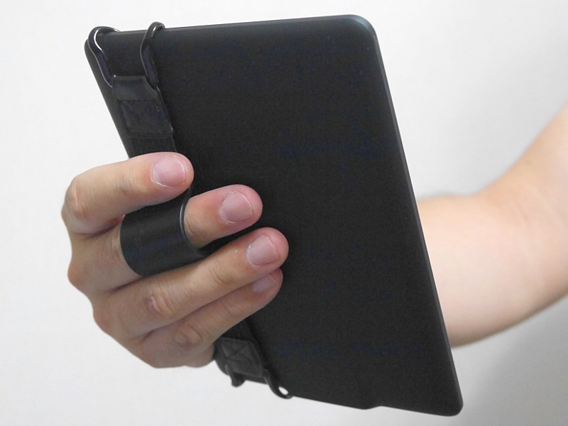 使用中の状態。このまま寝転がっても問題なく利用できる