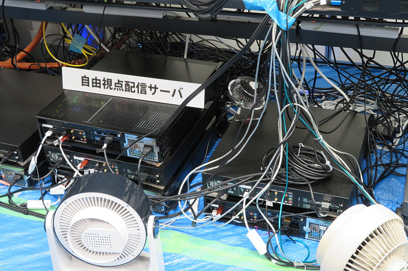 タブレット端末1台につき1台の配信サーバーを用意
