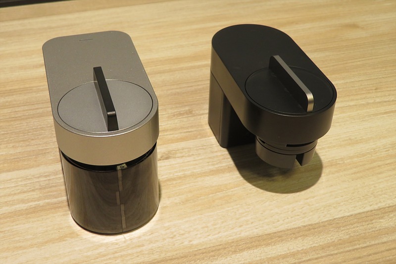 前モデル（左）と新モデル（右）