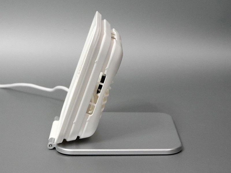 横から見たところ。角度は変更できない