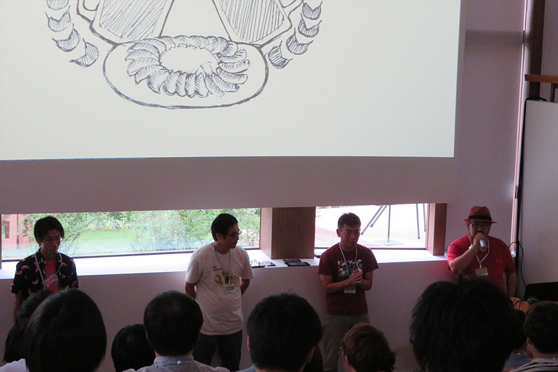 逆転の餃子とビールと○○は、授業中に手渡しで手紙を回すことをスマホで再現した「コイモビ」を開発