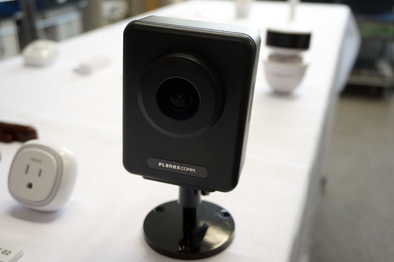 防滴仕様のネットワークカメラ02