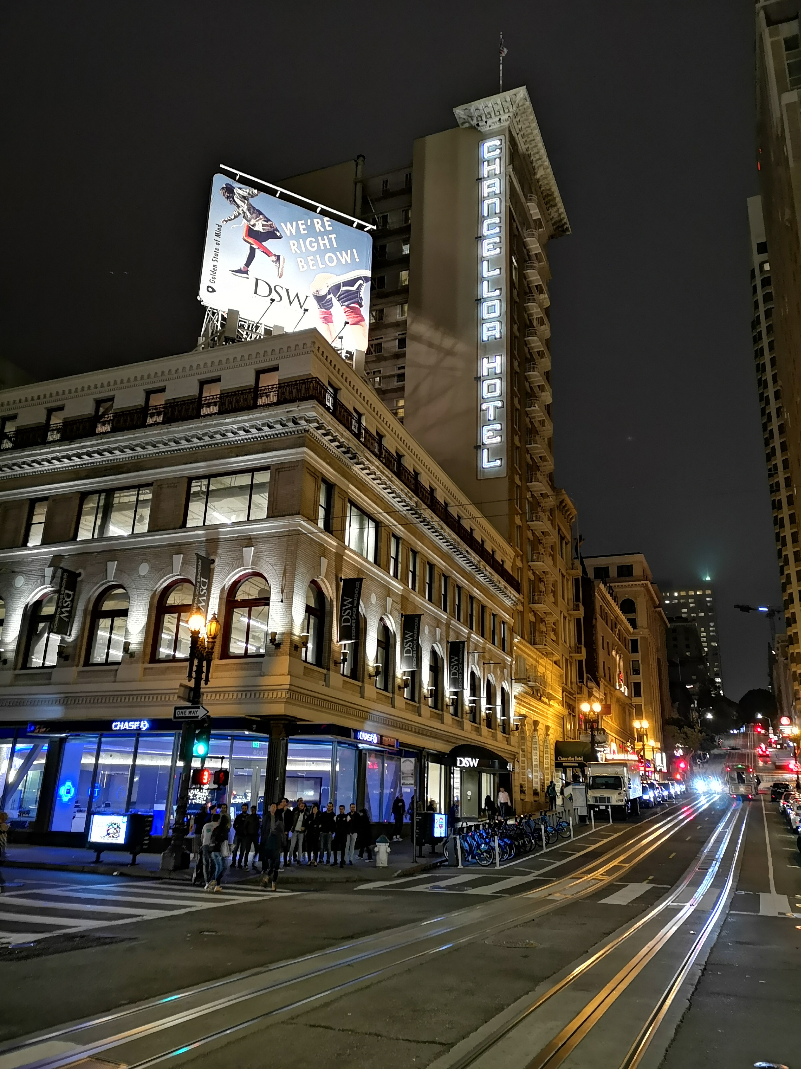 夜景写真の鮮明さは感動モノ。Instagramでたくさんの「いいね！」をもらった