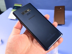 サムスンが「Galaxy Note9」発表、AI対応とSペンを強化 - ケータイ Watch