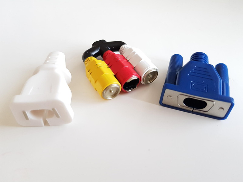 同じメーカーが作ったとは思えない感じにそれぞれ製造に差異がある感じがした