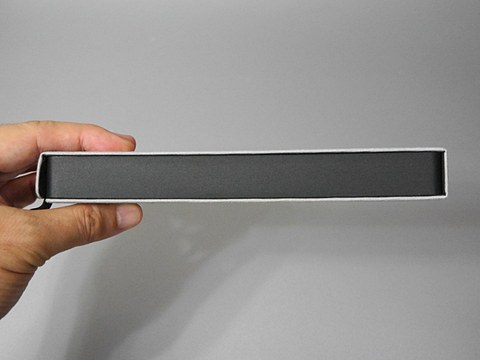卓上用のペントレイと持ち歩き用のペンケースが合体した