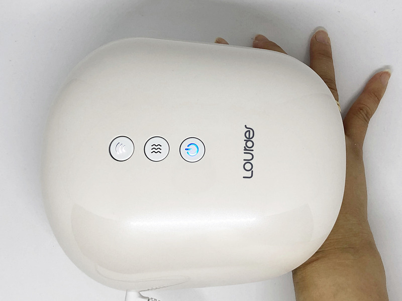 親指に使用中。親指と人差指の間がほぐれていく