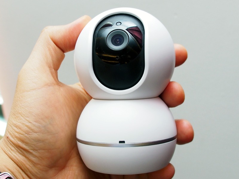 子どもやペットの見守りに使える「Lenovo Smart Camera」