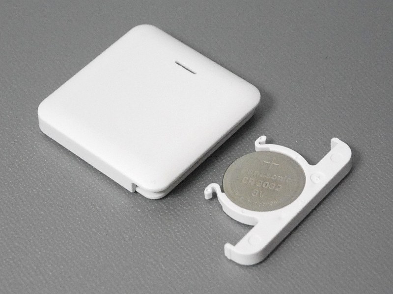 電池寿命は6カ月。もう少し長いのが理想だが、コイン型電池（CR2032）ということで無理は言えないだろう