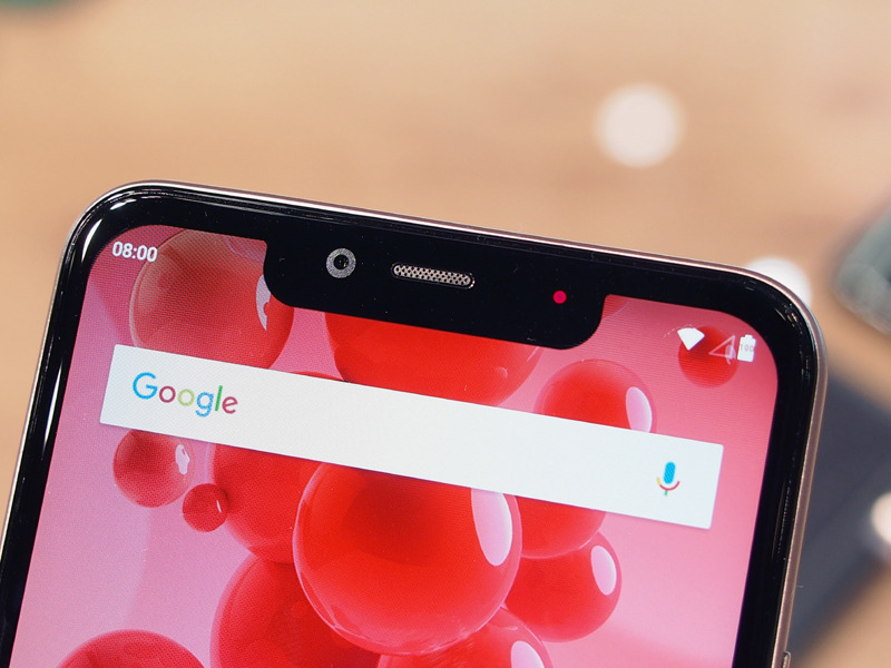 ノッチはiPhone Xのように横長になった