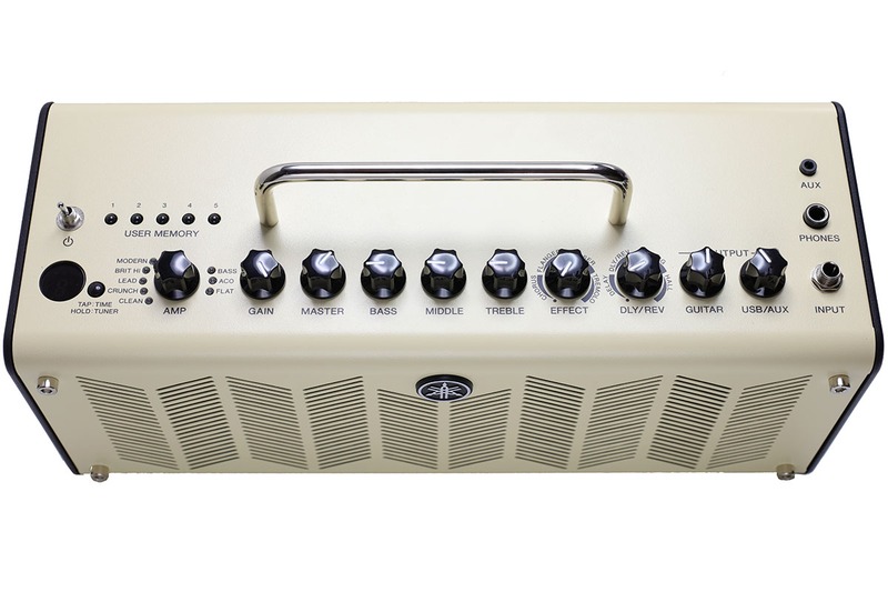 THR10の操作部。GAINやMASTERおよびBASS・MIDDLE・TREBLEといった歪み・音量・音質調節つまみのほか、CHORUS・FLANGER・PHASER・TREMOLOやDELAY・DLY/REV・SPRING・HALLといったエフェクターも使えます。ギターとUSB/AUXの音量は個別調節。右端にあるAMPつまみでシュミュレートするアンプ種類（というか系統）を変えられます。細かく音質調節などした結果は、USER MEMORYとして5セットまで保存し、ワンタッチで呼び出すことができます。