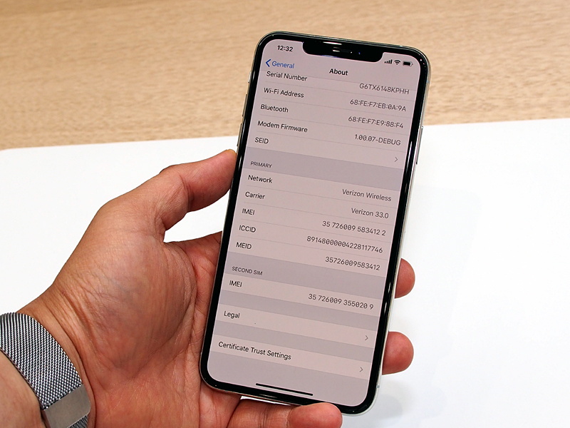 端末情報には「SECOND SIM」の表記が。IMEIも2つ振られている