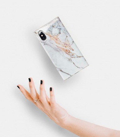 価格：3024円（Clear）・3780円（Black/White/Pink/Mint）	https://unicase.jp/maelyslouna/series/maelys.html