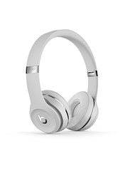 Beatsのヘッドホンとイヤホンに新iPhoneと合わせられる新色モデル