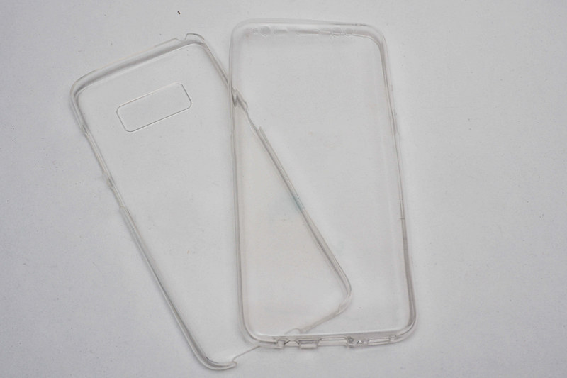 表面と裏面のケース