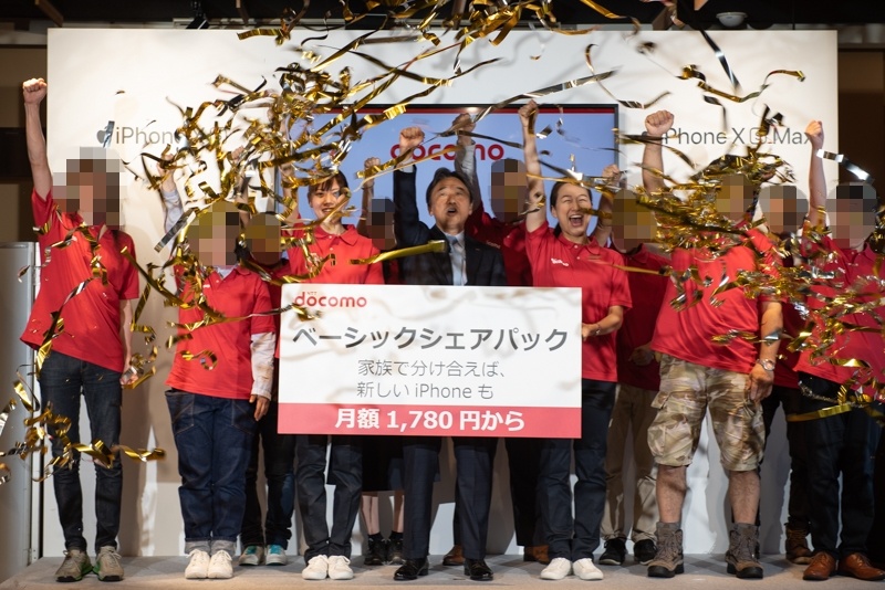 カウントダウンで発売の時を迎える