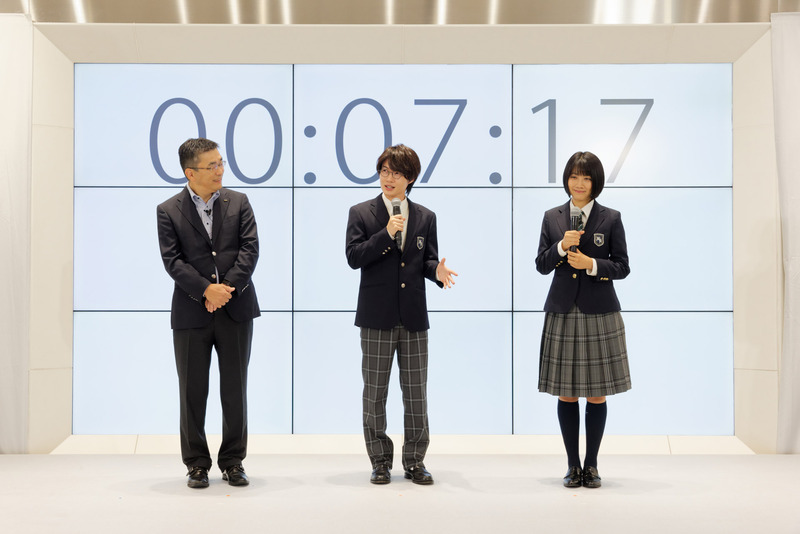 販売開始前のトークセッションで登場した神木さんと松本さん