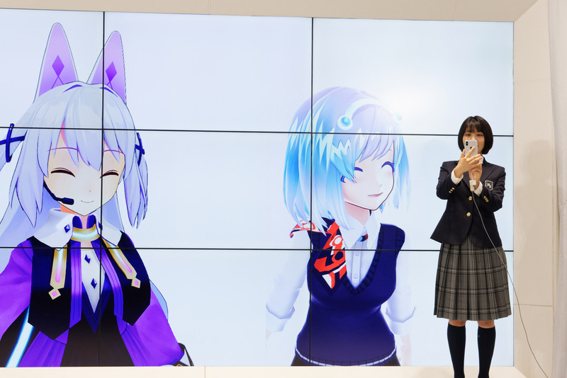 まずは松本さんがiPhoneを使ったVTuberにチャレンジ