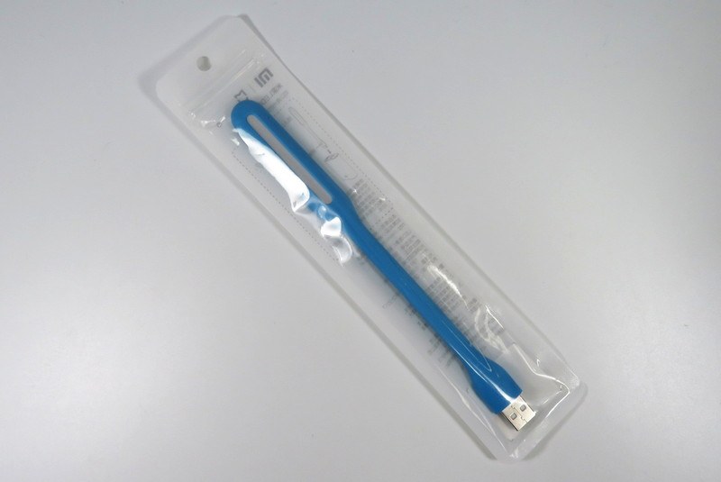 USBライトはシャオミのモバイルバッテリーと組み合わせるとバッテリーのボタンで電源を操作することができる