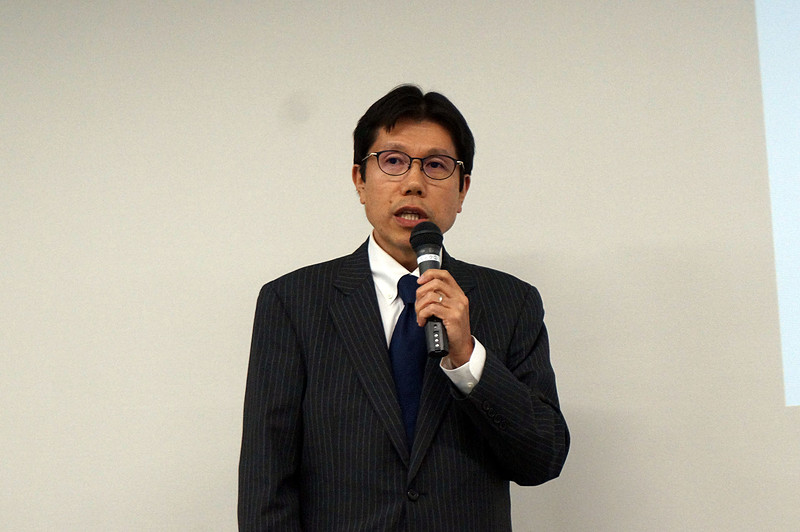 細井氏