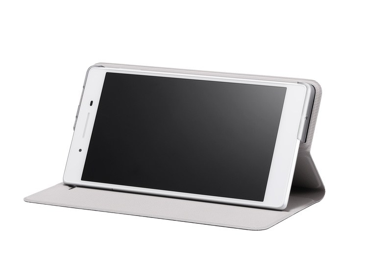 カバーをスタンドにしたところ