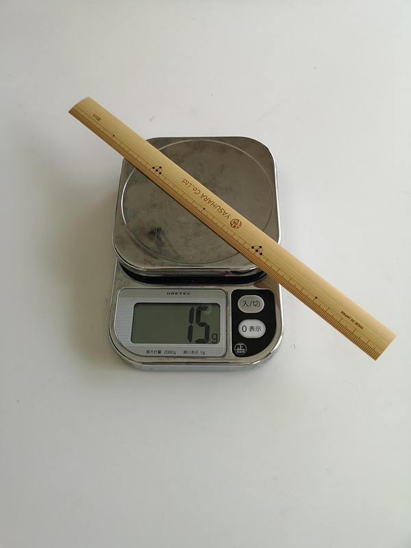 今回ご紹介する安原製作所の現在モデルはなんと超軽量のたった15g