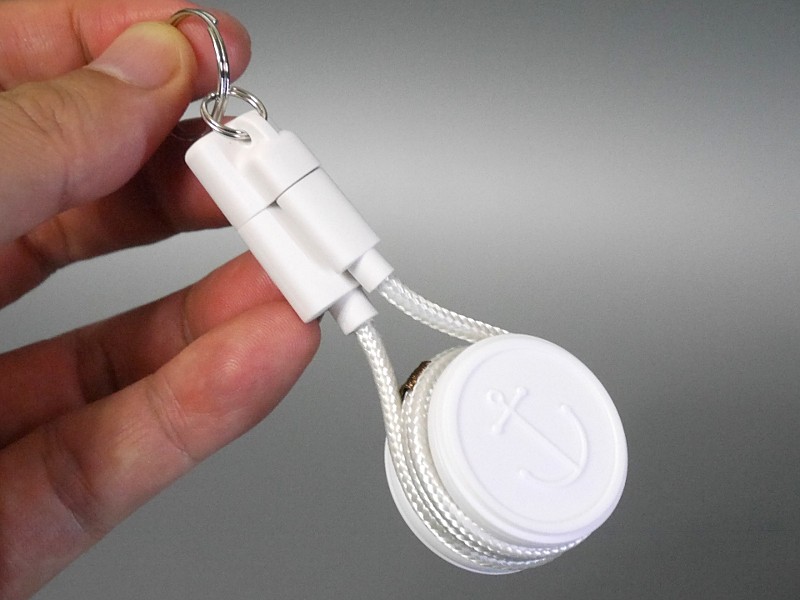 キーホルダーに取り付けることを前提とした仕様