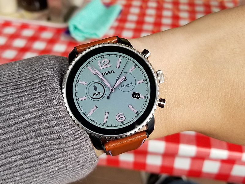 腕に装着した状態の「FTW4016」