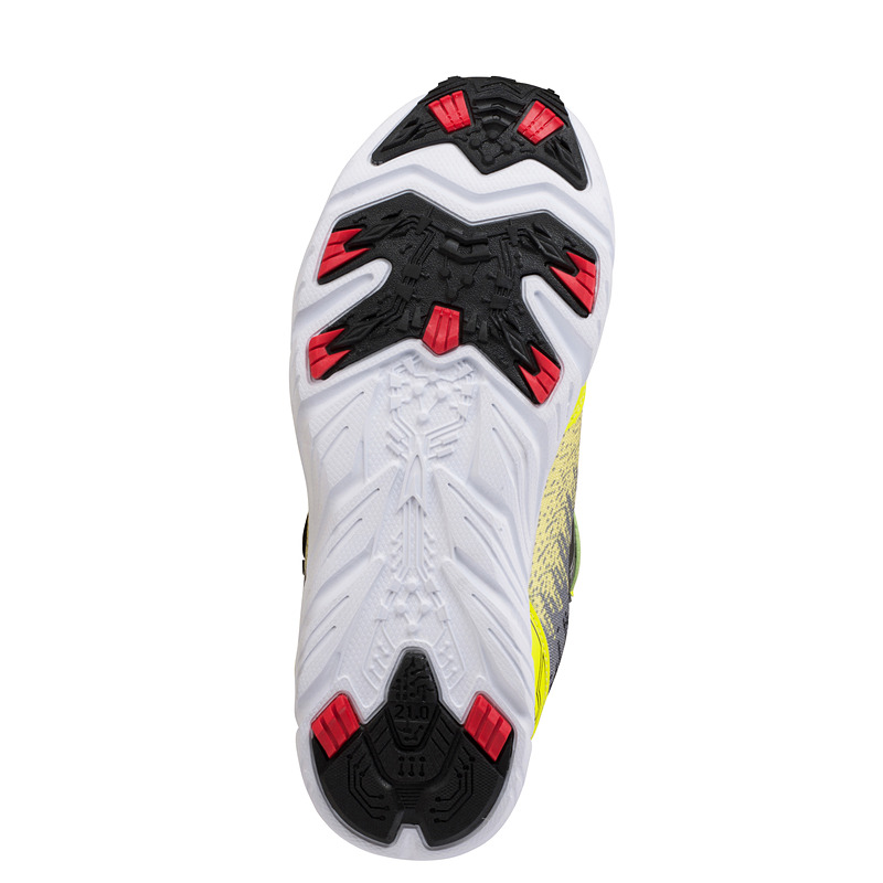 ソール裏は、恐竜のイメージ