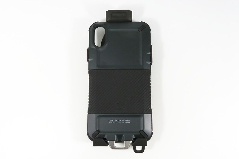 専用ホルダーが付属し、ショルダーストラップに装着が可能