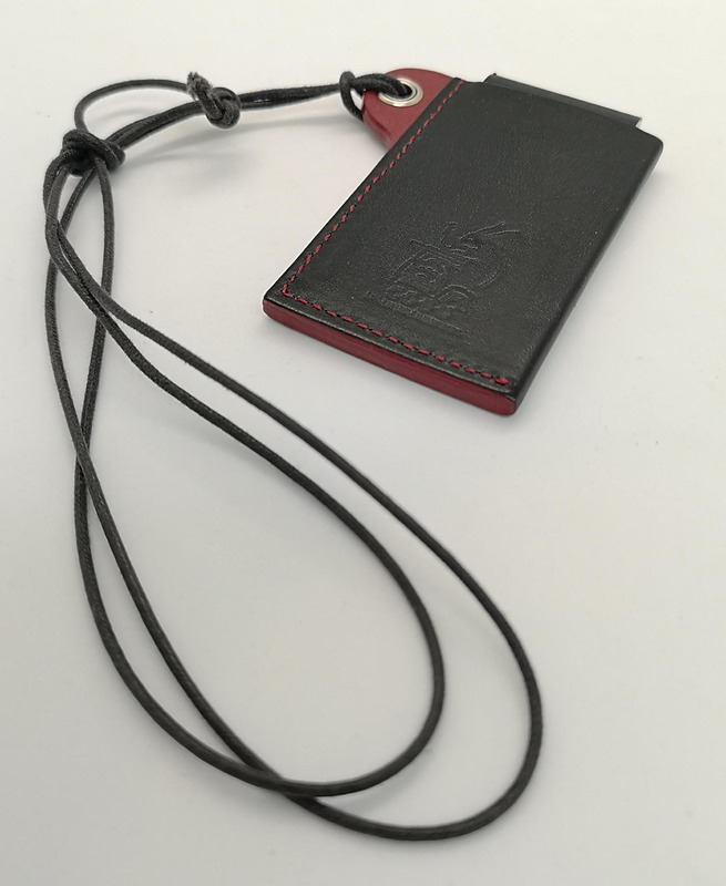 NADDをポケッティアに収納して首からぶら下げてアイデア降臨に備える