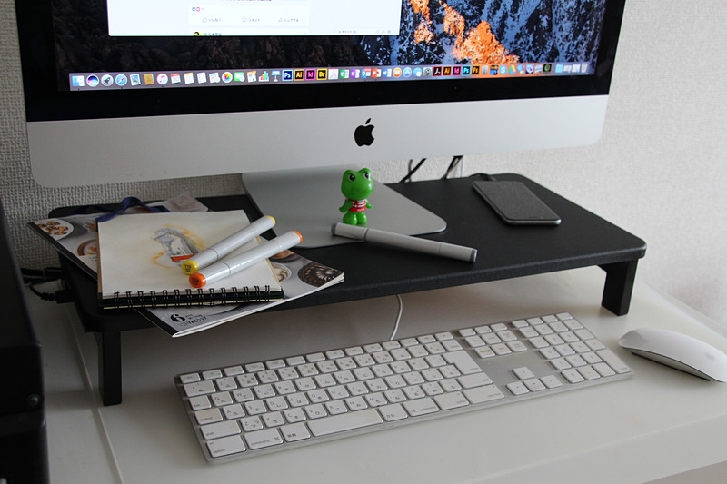 書き物モードとパソコンモードの切り替えも楽々。Unitapへの置きすぎには注意したい…