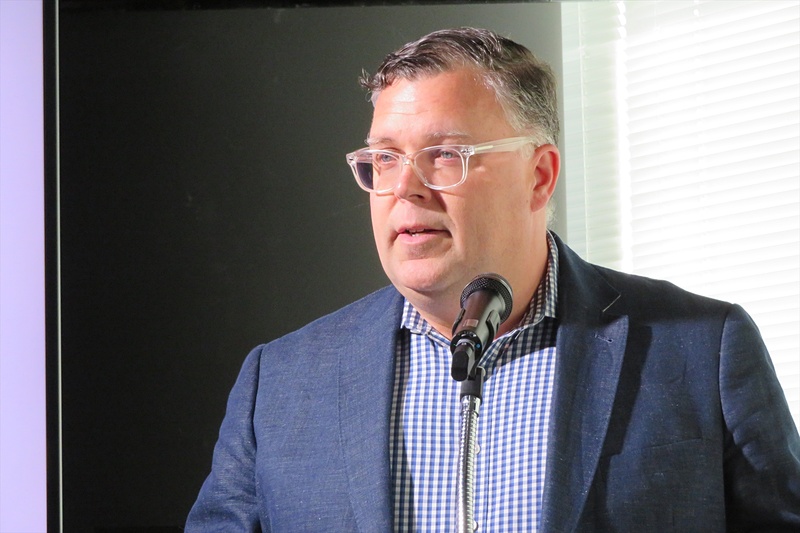 音楽部門プロダクトマネージメント責任者のT.ジェイ ファウラ氏