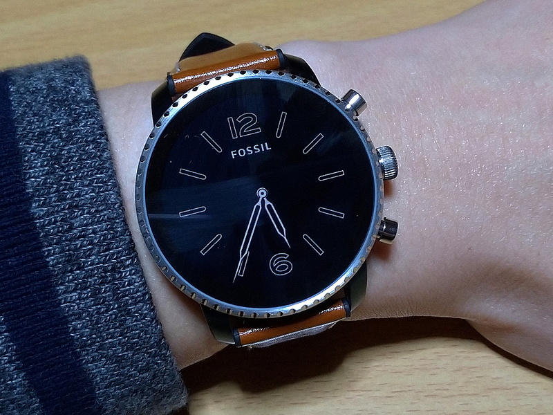 こちらが今回の本題である省電力表示状態。これこそがWear OSの意義よ