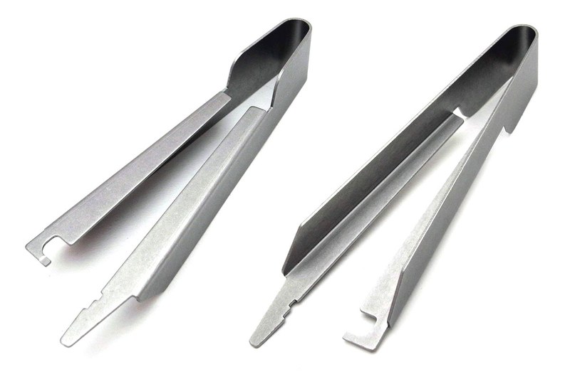 メカランドの「テイクメカバンド」。使用方法も簡単です。