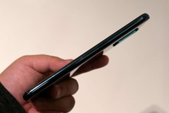 OPPO、「R17 Pro」「AX7」を発表 - ケータイ Watch