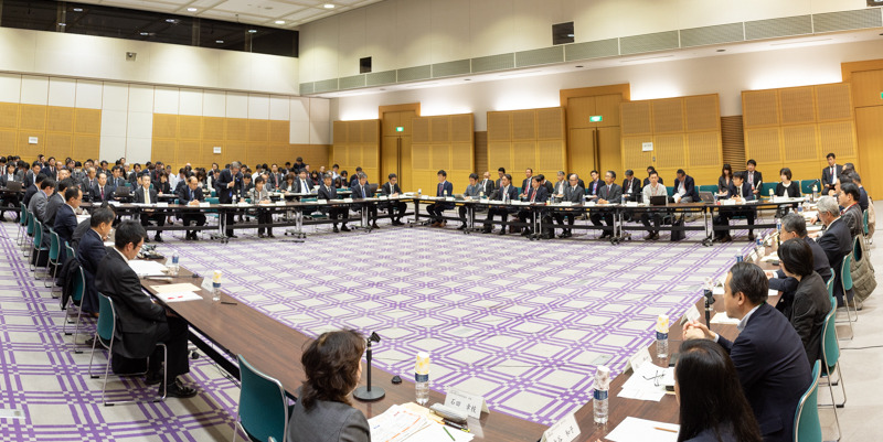 「モバイル市場の競争環境に関する研究会」第4回、消費者WG第4回との合同会合