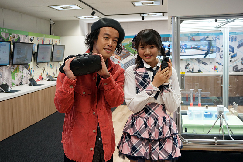 リニューアル記念で、やついいちろうとAKB48の稲垣香織が出演するYouTube番組も配信された