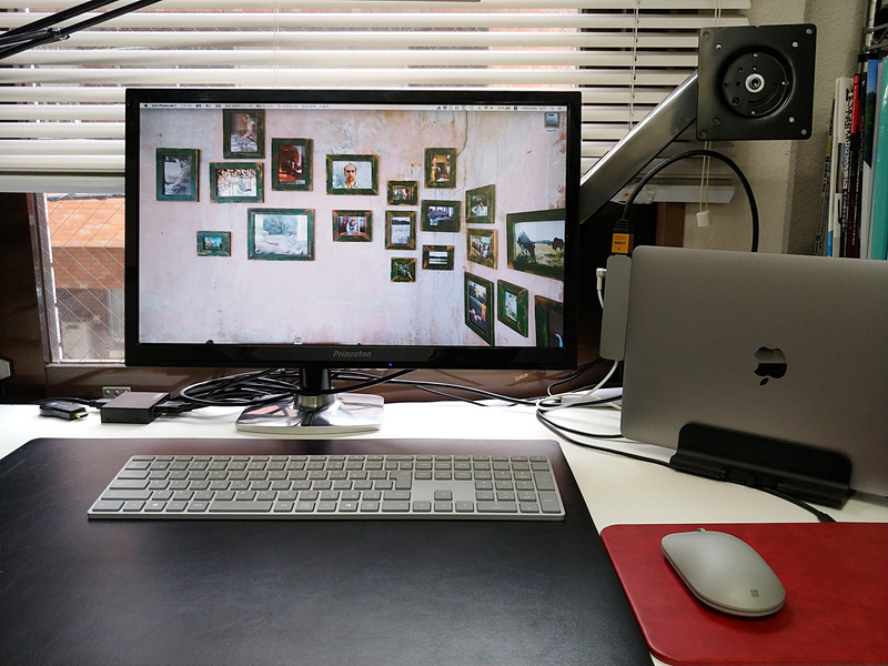 MacBook Proの見た目となかなかにマッチしているSurface Keyboard