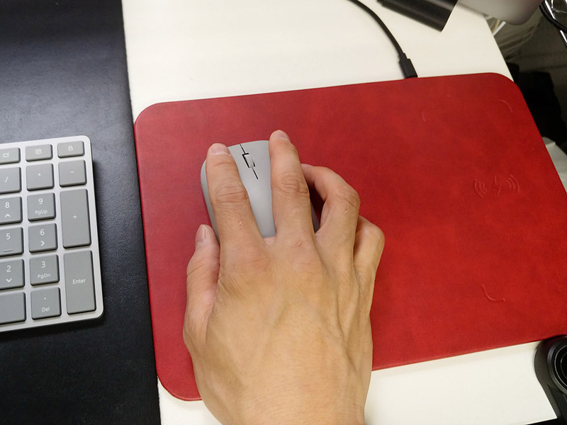 Surface Mouseを使っていると次第に小指と薬指が痛くなってくるのはなぜなのか