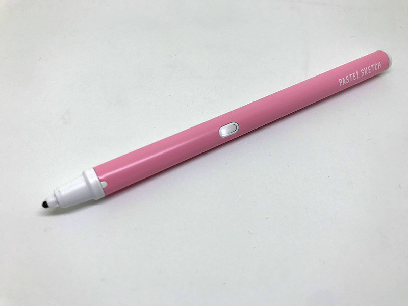 プリンストン「PASTEL SKETCH」。中央に電源ボタンがあります