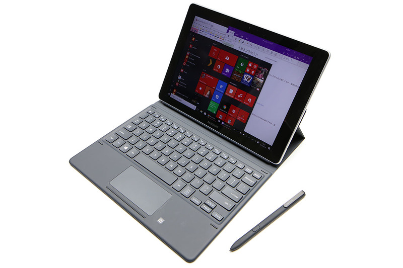 1月に買ったコンバーチブル型タブレットPCの小型版的存在である Galaxy Book 10.6。小さいから携帯に便利かも！　大きめ画面でモバイルお絵描きしてみた～い！　的に衝動買いした感じです。