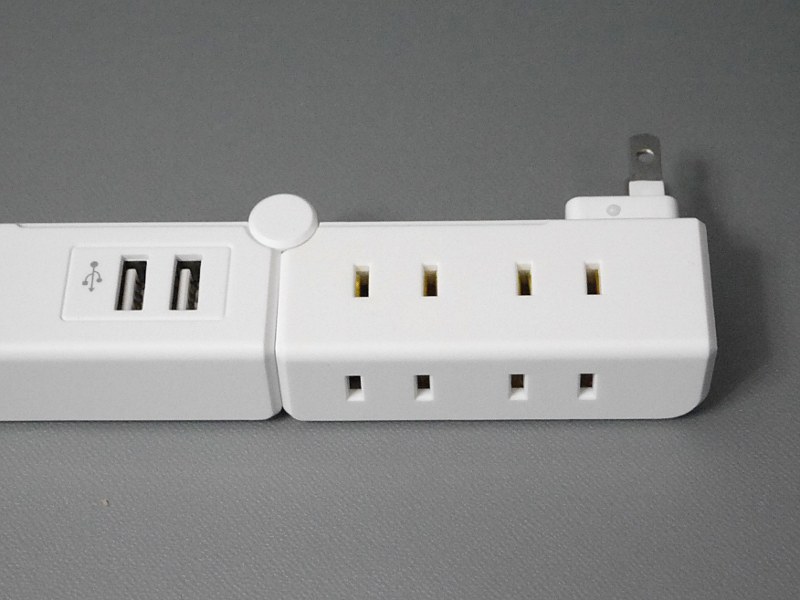 コンセント口は2つの面に分かれて配置される