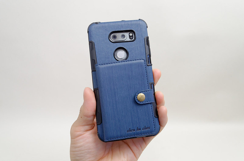 <a href="https://www.ebay.com/itm/312267569792" class="n" target="_blank">eBayで見つけたフリップタイプのスマホケース</a>。700円ちょっと