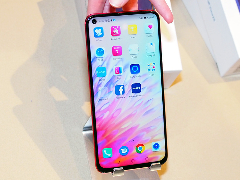グローバル版の発表を控えた「honor View 20」