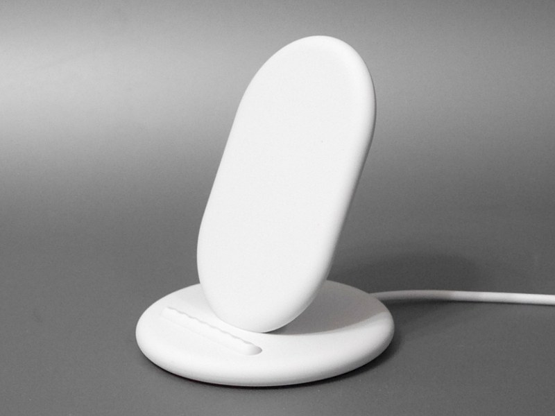 背丈が低く未使用時にもデスク上で邪魔にならず目立ちにくい