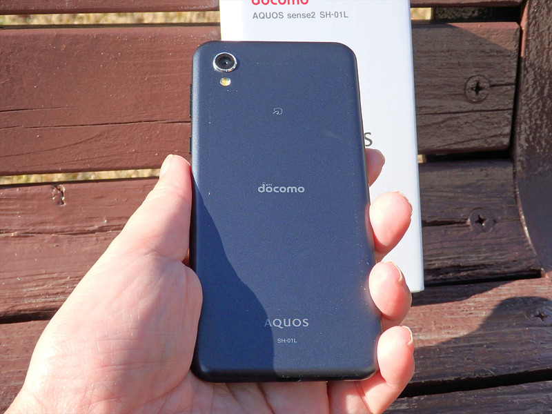 かつてシャープから発売されたパーソナルワークステーション「X68000 Compact XVI」を想起させるようなツヤありのブラックがなんともクールなのです