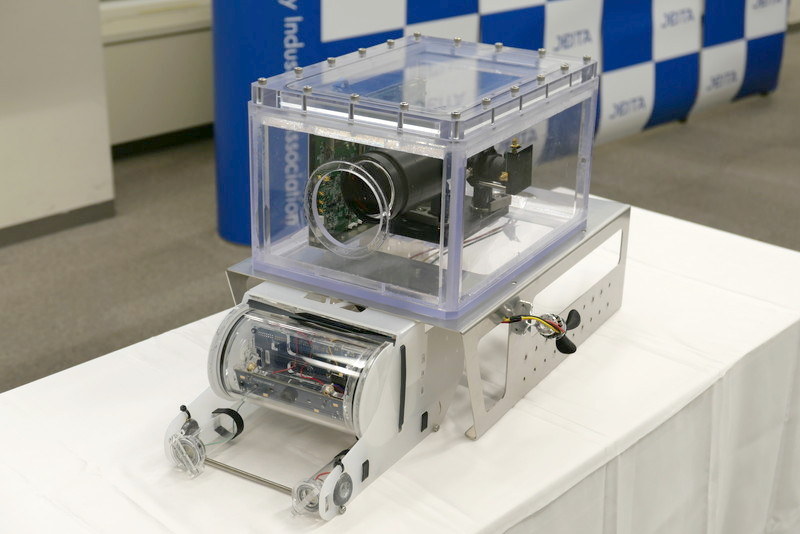 ROVに搭載した水中LiDAR試作機